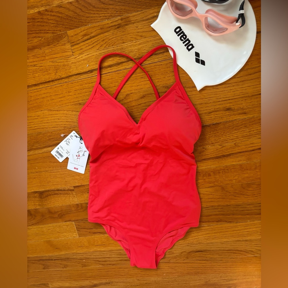 Brand new UNIQLO swimming suit